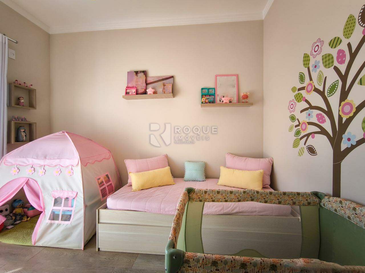 Casa em condomínio à venda no bairro Jardim Aquárius: DORMITÓRIO