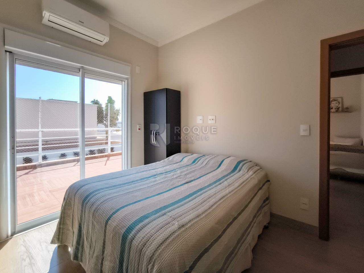 Casa em condomínio à venda no bairro Jardim Aquárius: DORMITÓRIO
