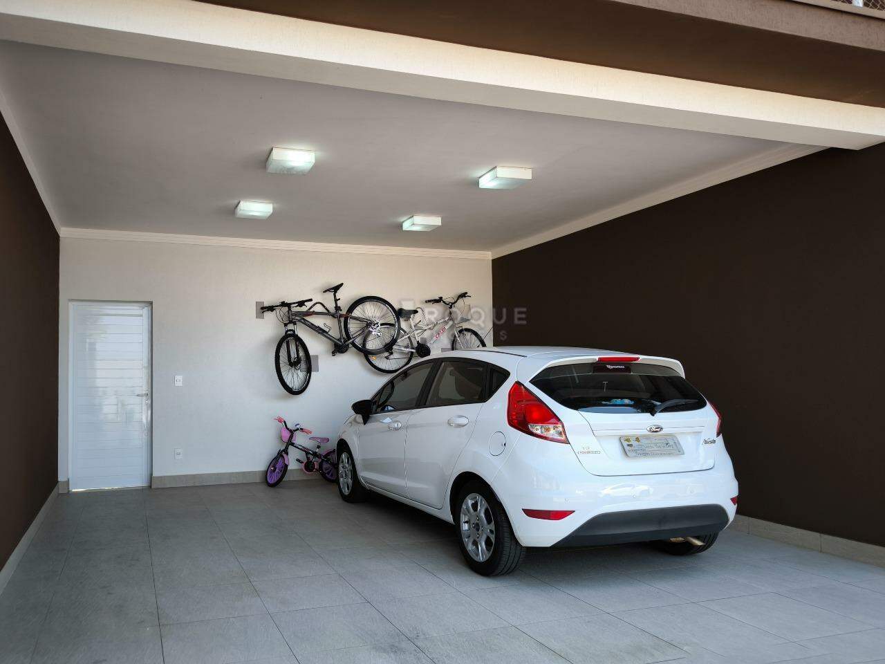 Casa em condomínio à venda no bairro Jardim Aquárius: GARAGEM