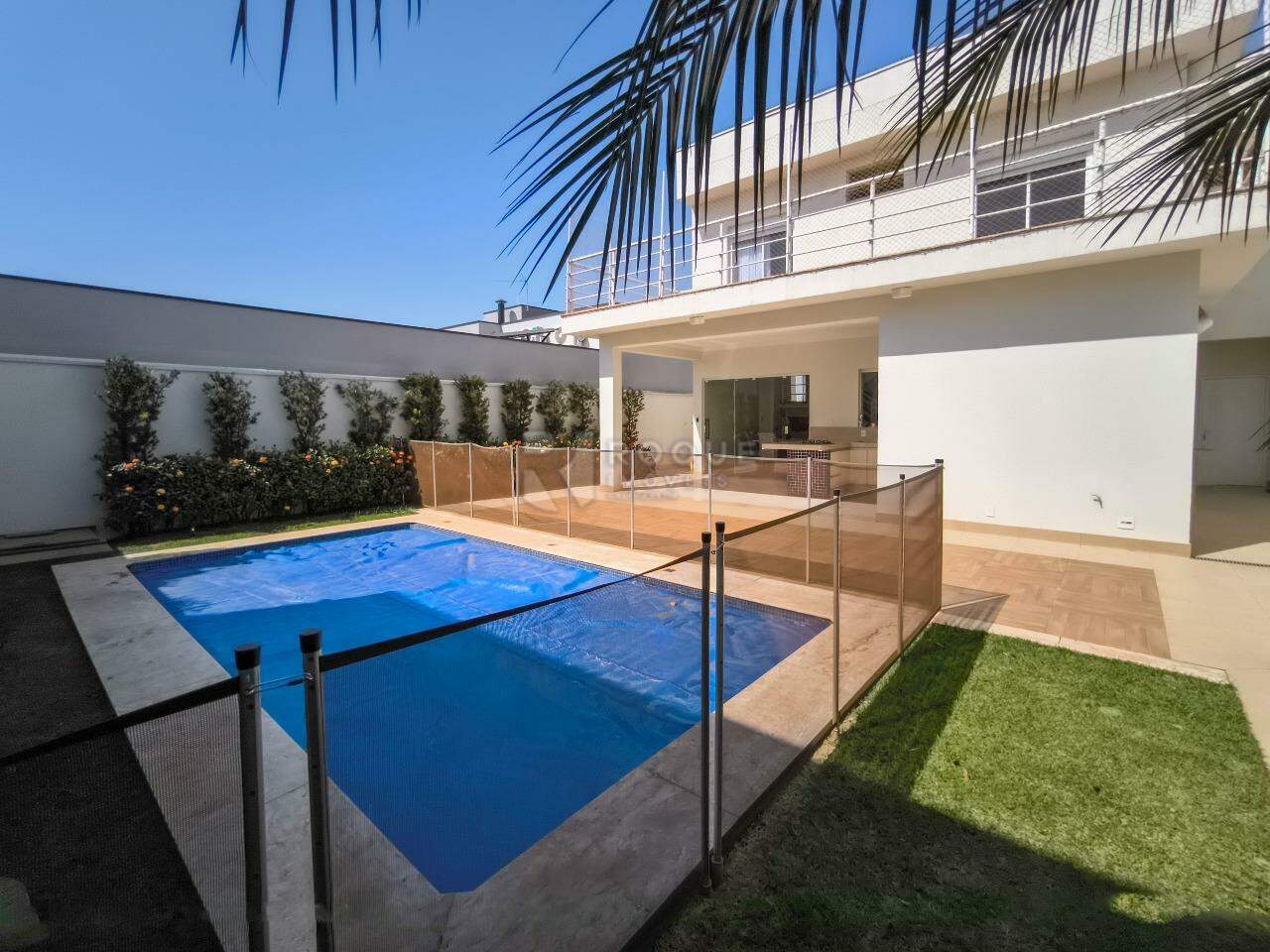 Casa em condomínio à venda no bairro Jardim Aquárius: PISCINA