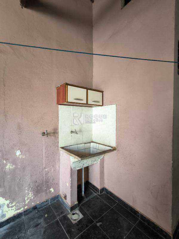 Casa Residencial à venda no bairro Jardim Caieira: LAVANDERIA