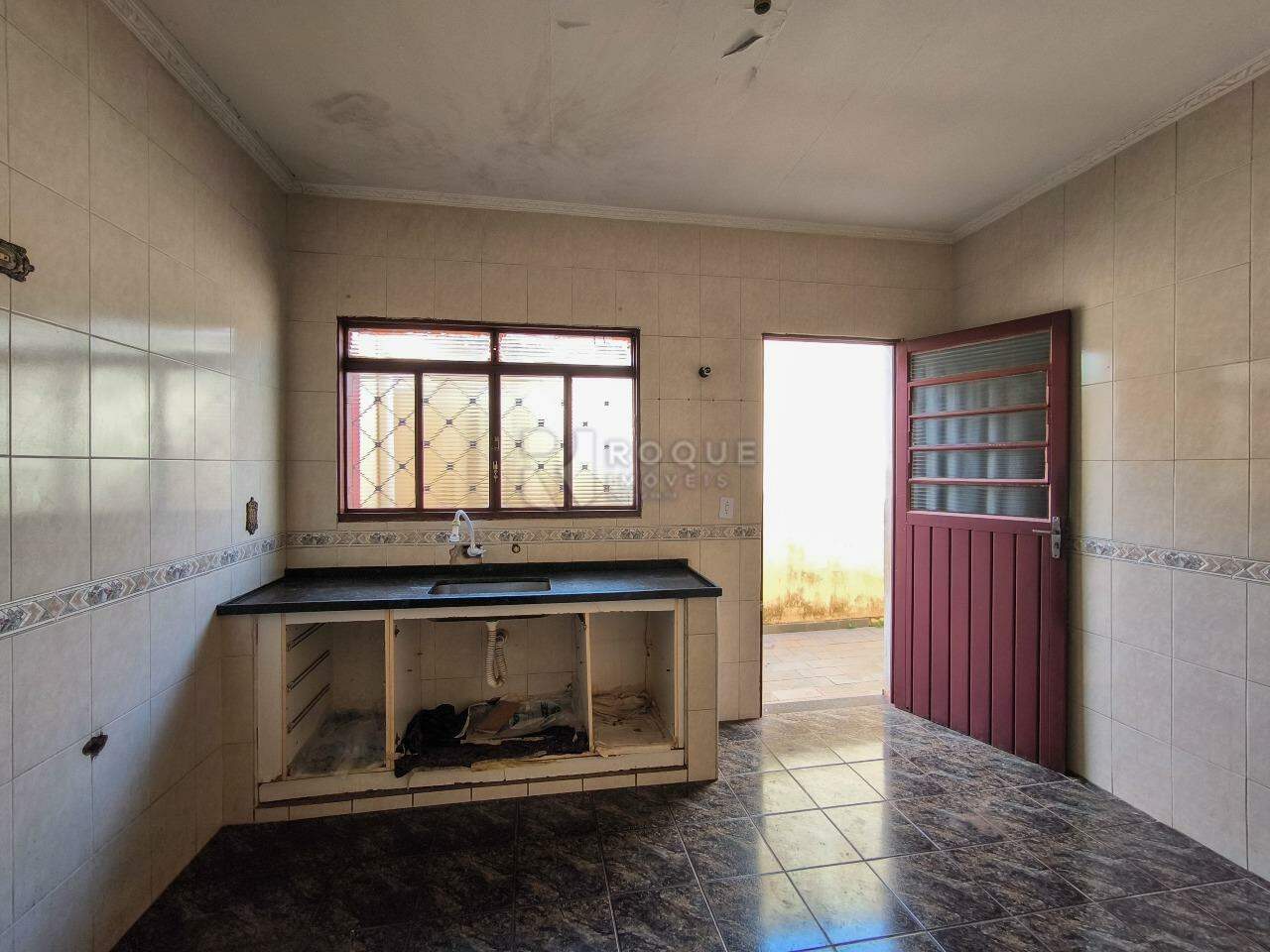 Casa Residencial à venda no bairro Jardim Caieira: COZINHA
