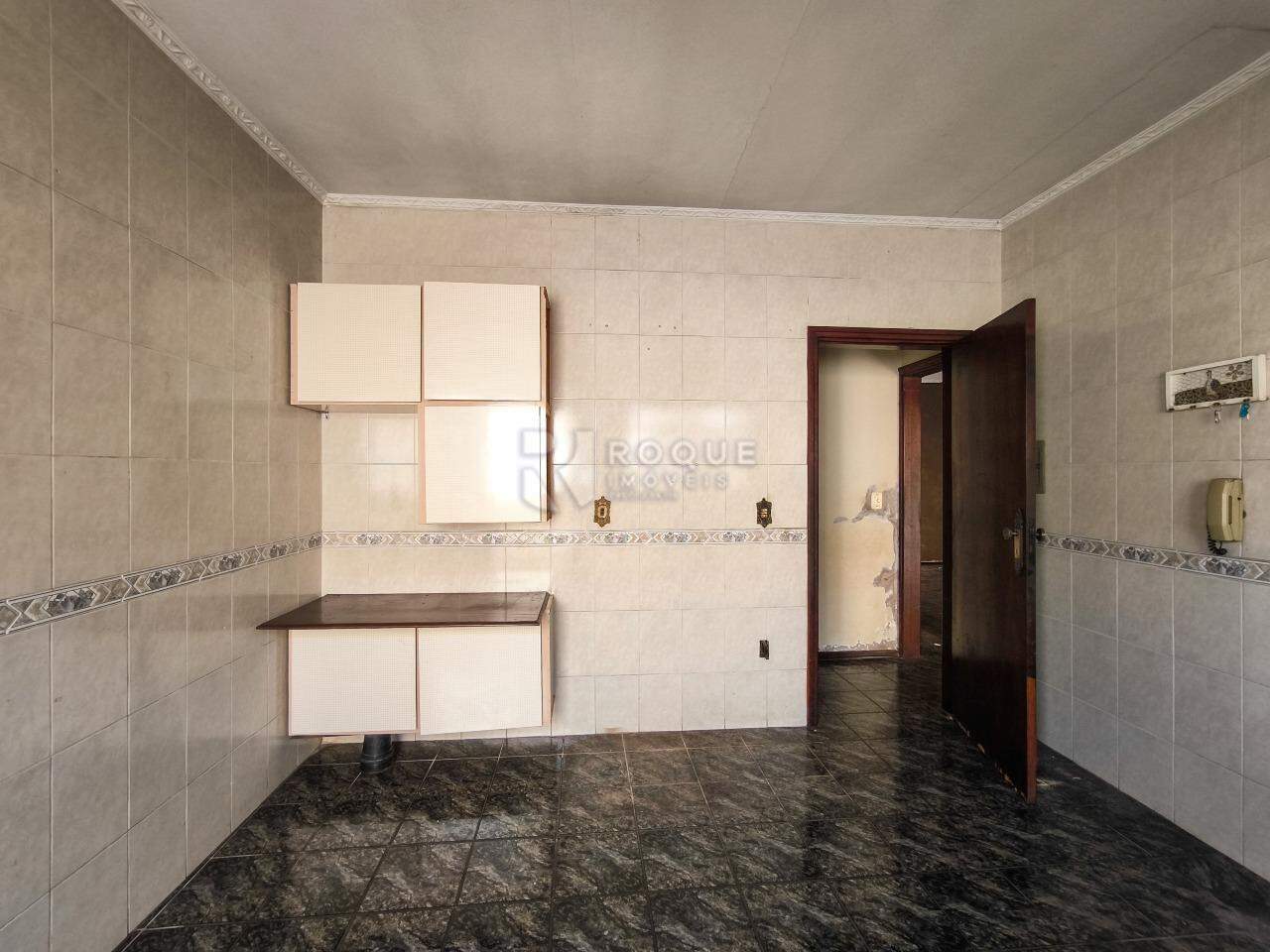 Casa Residencial à venda no bairro Jardim Caieira: COZINHA