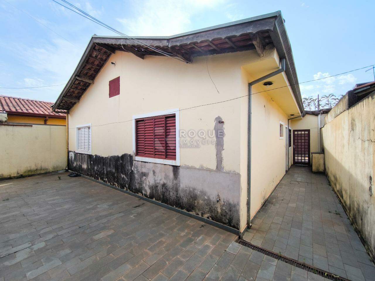 Casa Residencial à venda no bairro Jardim Caieira: FUNDOS