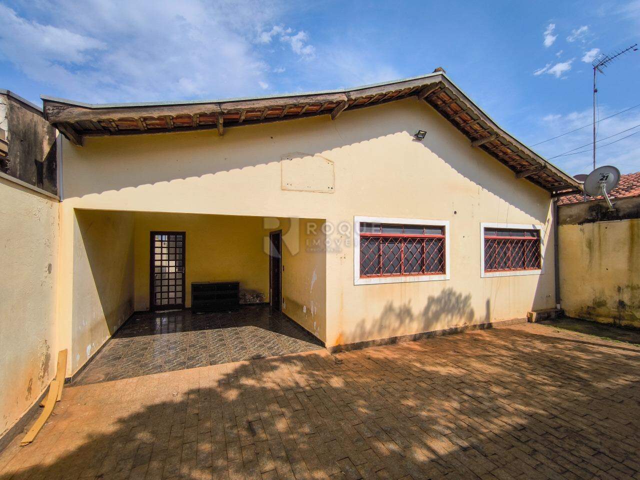 Casa Residencial à venda no bairro Jardim Caieira: FRENTE