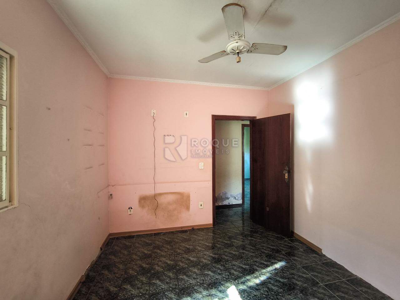 Casa Residencial à venda no bairro Jardim Caieira: DORMITÓRIO 1