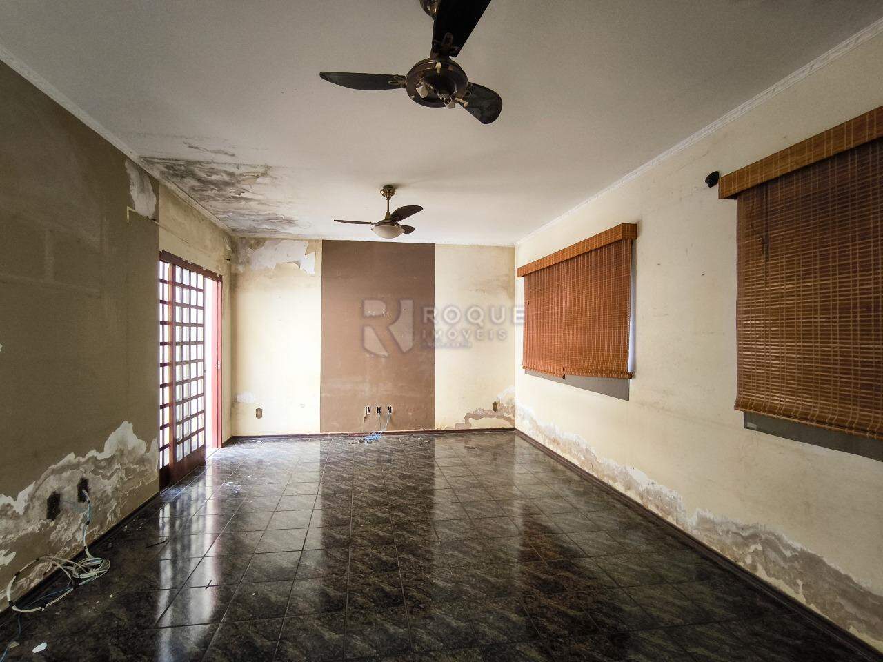 Casa Residencial à venda no bairro Jardim Caieira: SALA DE ESTAR