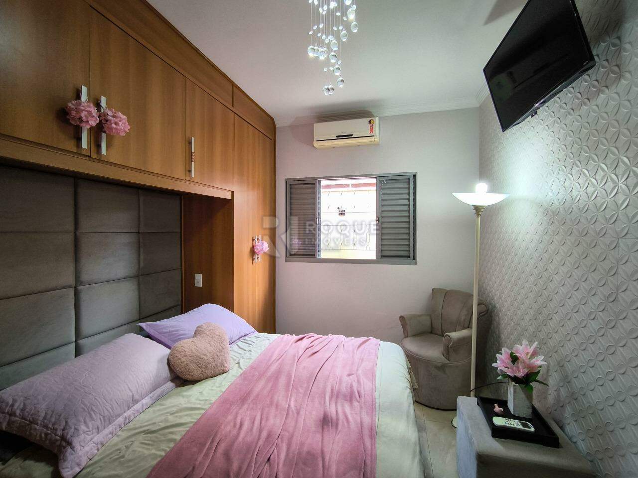 Casa Residencial à venda no bairro Jardim Campo Belo: DORMITÓRIO 1