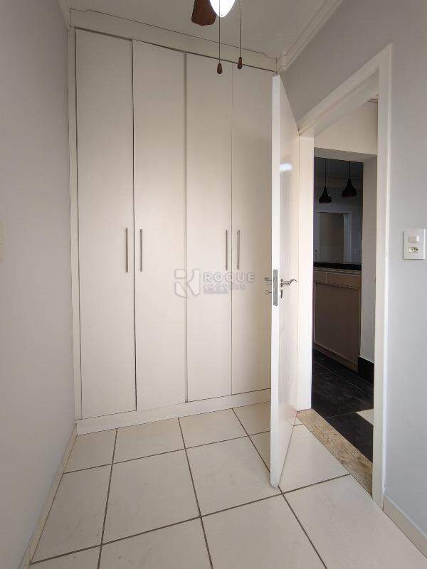 Apartamento à venda no bairro Centro: DEPEDÊNCIA DE EMPREGADA