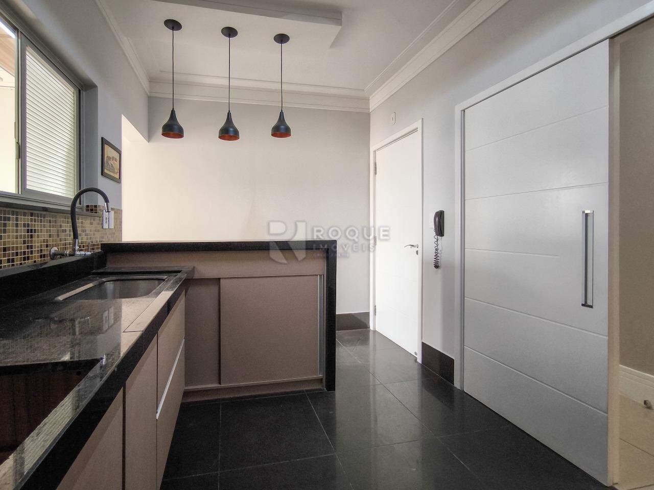 Apartamento à venda no bairro Centro: COZINHA