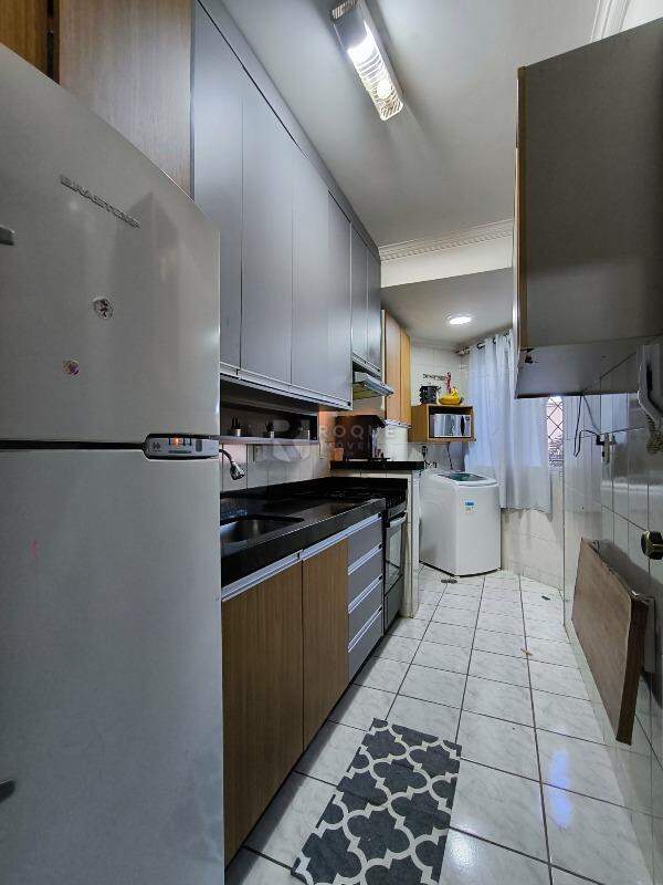 Apartamento à venda no bairro Jardim Nereide: COZINHA