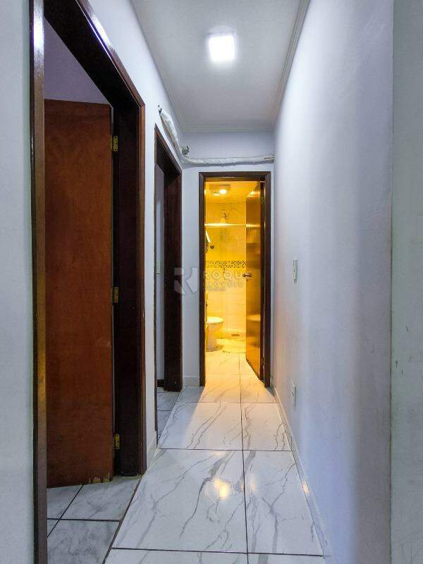 Apartamento à venda no bairro Jardim Nereide: CORREDOR INTERNO