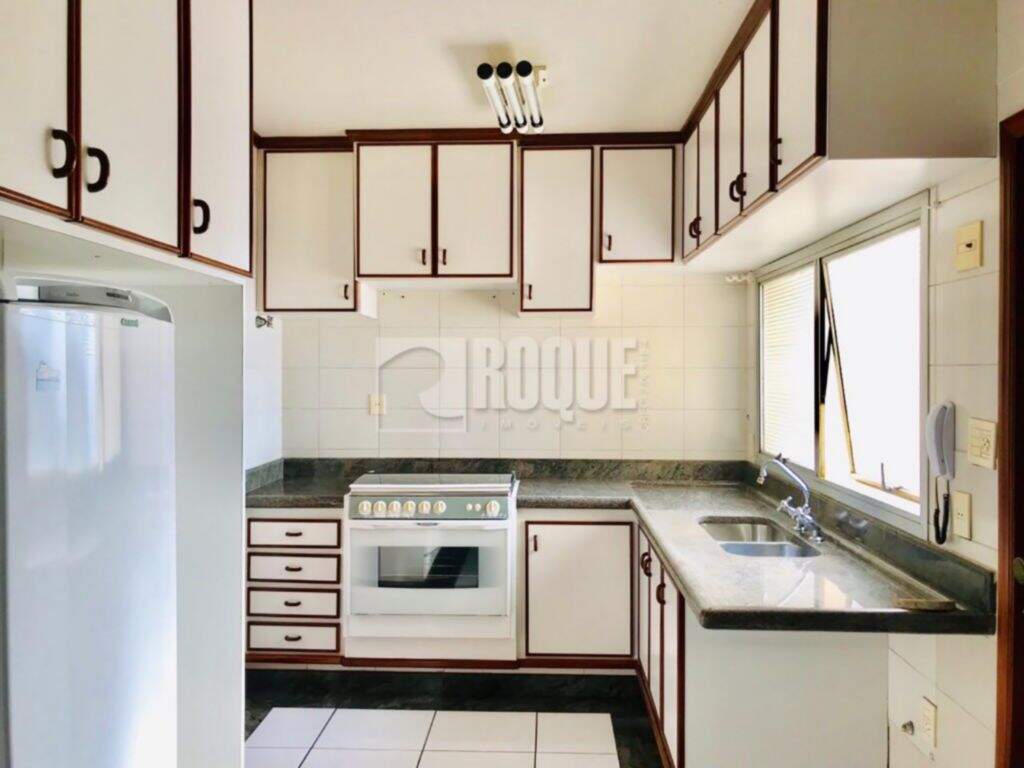 Apartamento à venda no bairro Centro: 