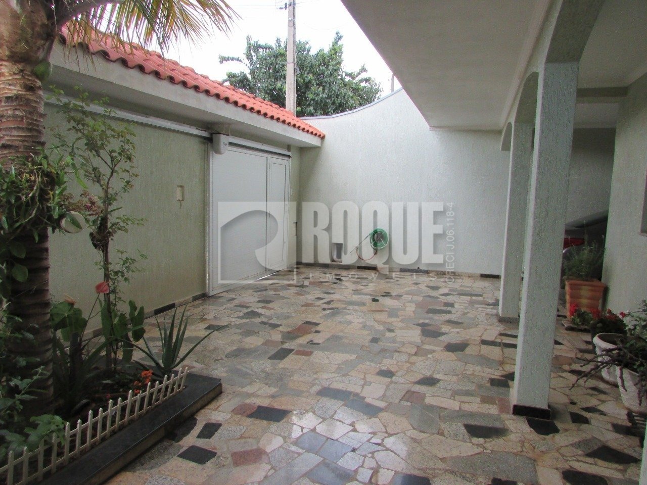 Casa Residencial à venda no bairro Vila Esteves: 