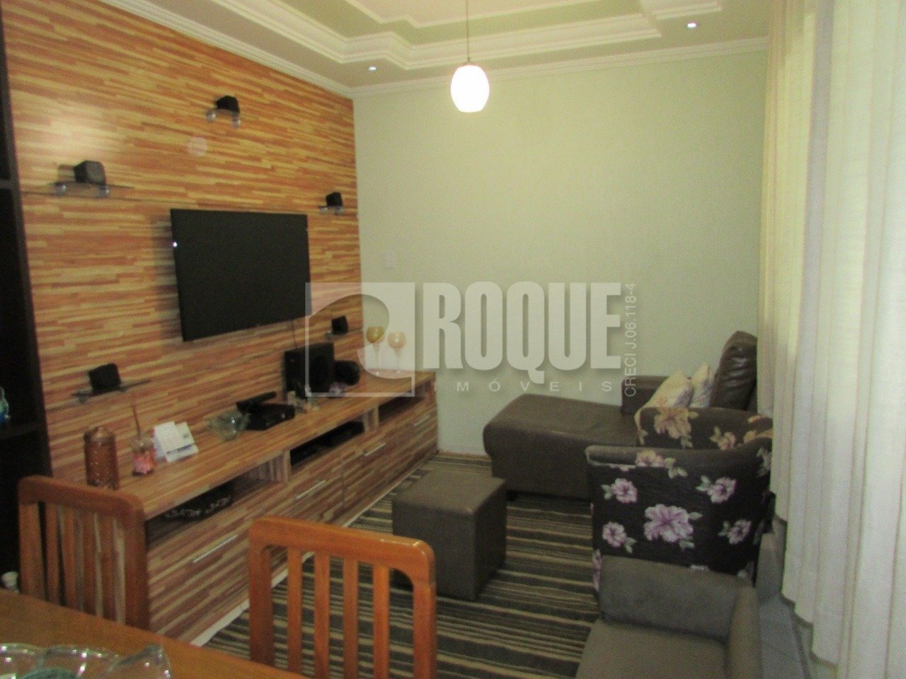 Casa Residencial à venda no bairro Vila Esteves: 