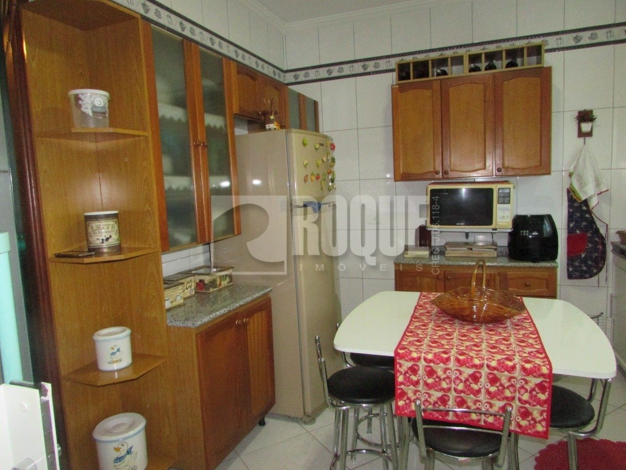 Casa Residencial à venda no bairro Vila Esteves: 