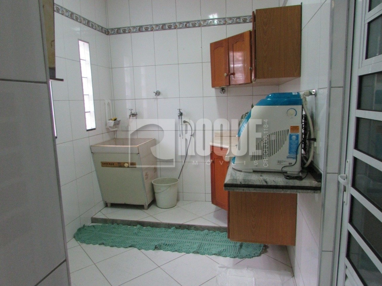 Casa Residencial à venda no bairro Vila Esteves: 