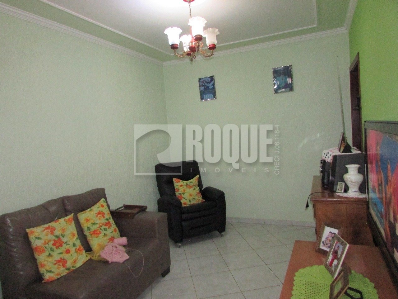 Casa Residencial à venda no bairro Vila Esteves: 