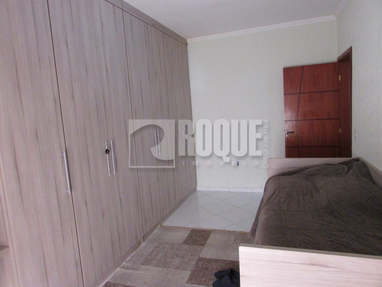 Casa Residencial à venda no bairro Vila Esteves: 