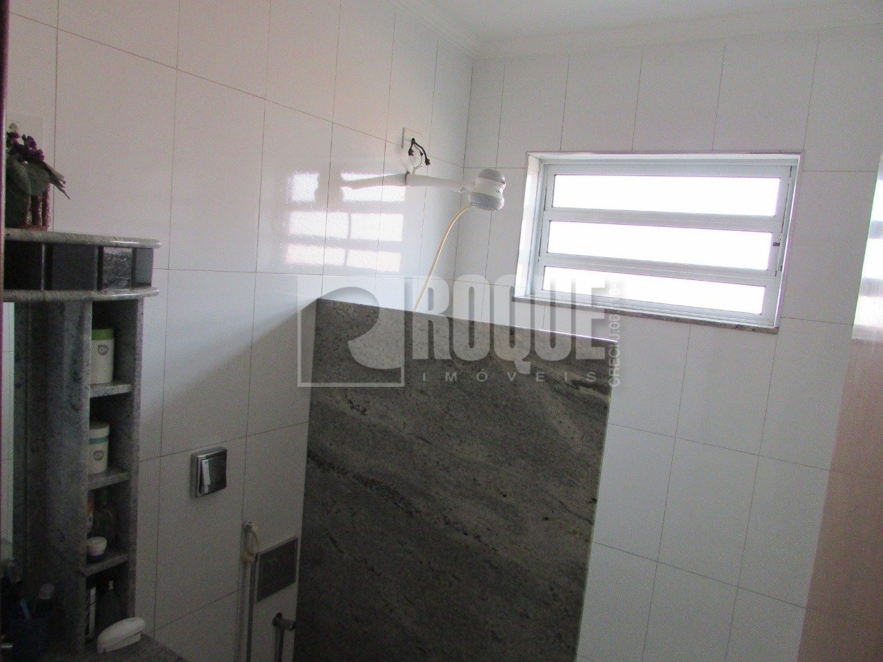 Casa Residencial à venda no bairro Vila Esteves: 