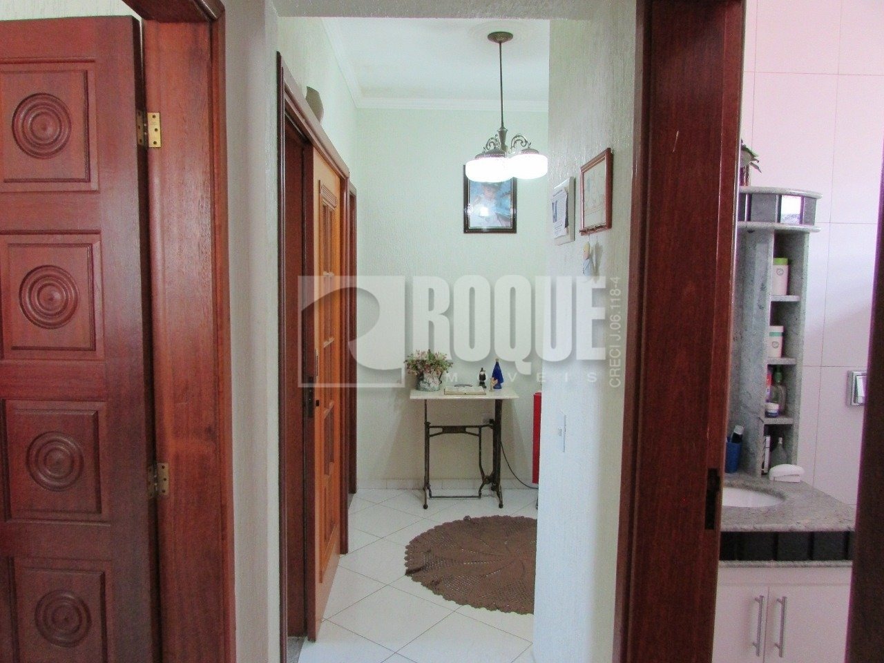 Casa Residencial à venda no bairro Vila Esteves: 