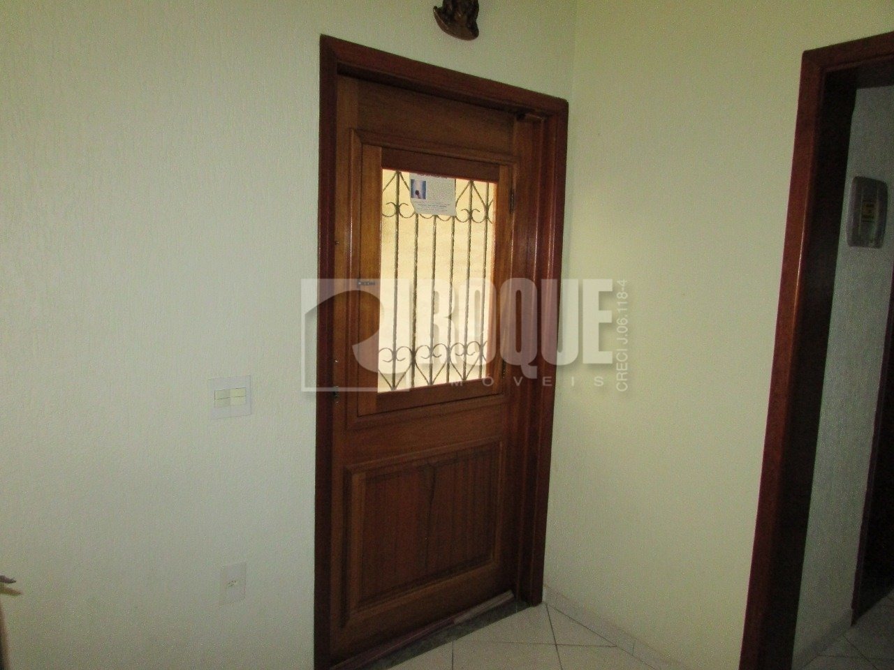 Casa Residencial à venda no bairro Vila Esteves: 