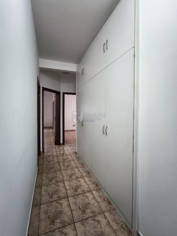 Casa Residencial à venda no bairro Jardim São Paulo: ROUPEIRO