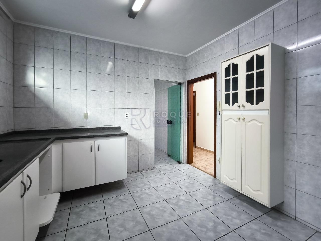 Casa Residencial à venda no bairro Jardim São Paulo: COZINHA