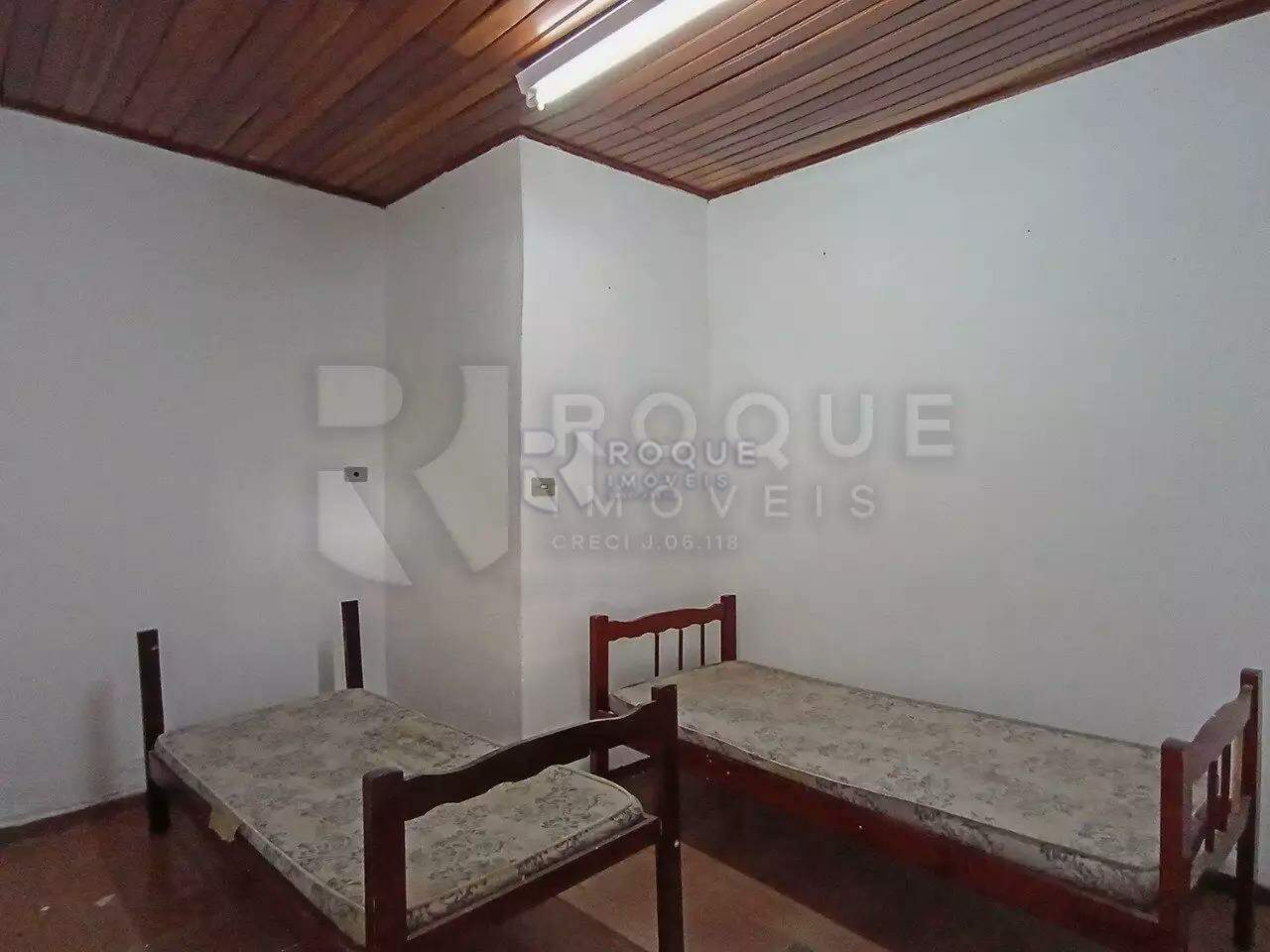 Chácara à venda no bairro Jardim Residencial Regina Bastelli: 
