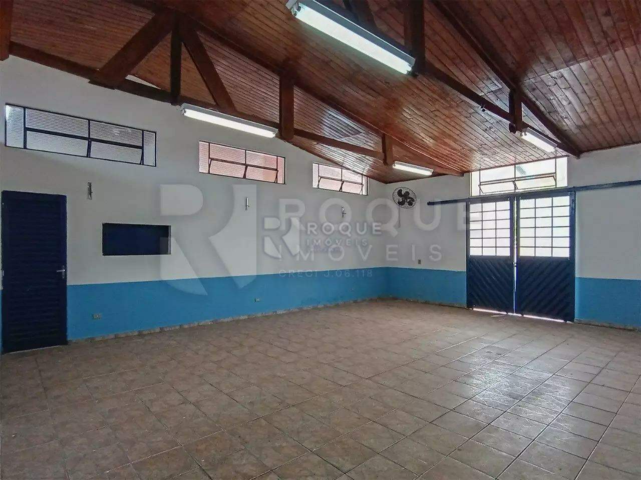 Chácara à venda no bairro Jardim Residencial Regina Bastelli: 