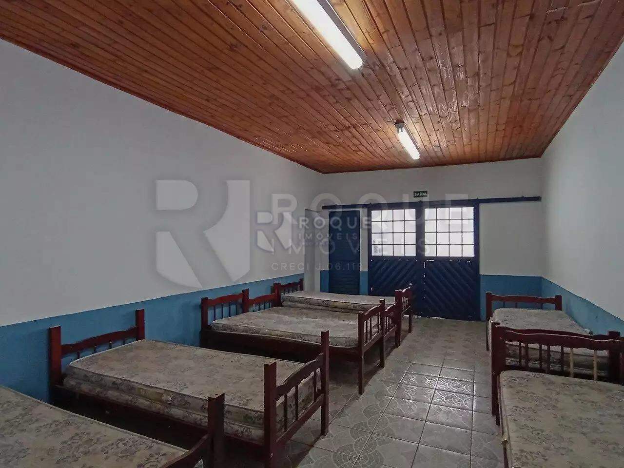 Chácara à venda no bairro Jardim Residencial Regina Bastelli: 