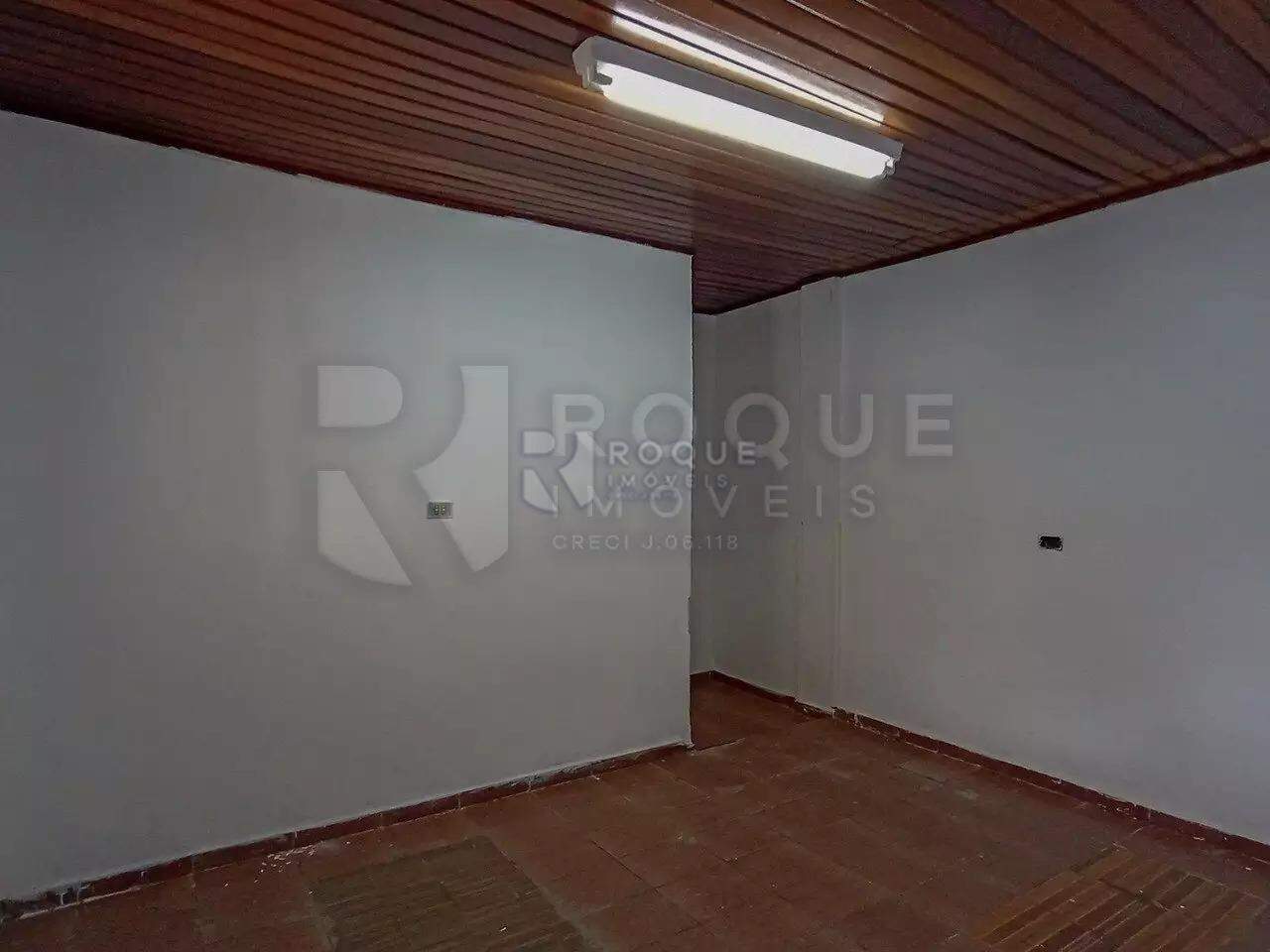 Chácara à venda no bairro Jardim Residencial Regina Bastelli: 
