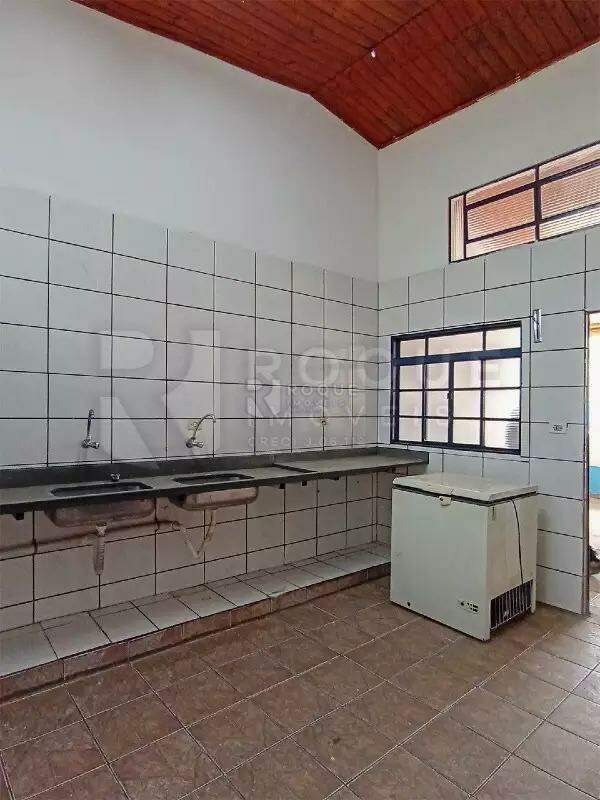 Chácara à venda no bairro Jardim Residencial Regina Bastelli: 