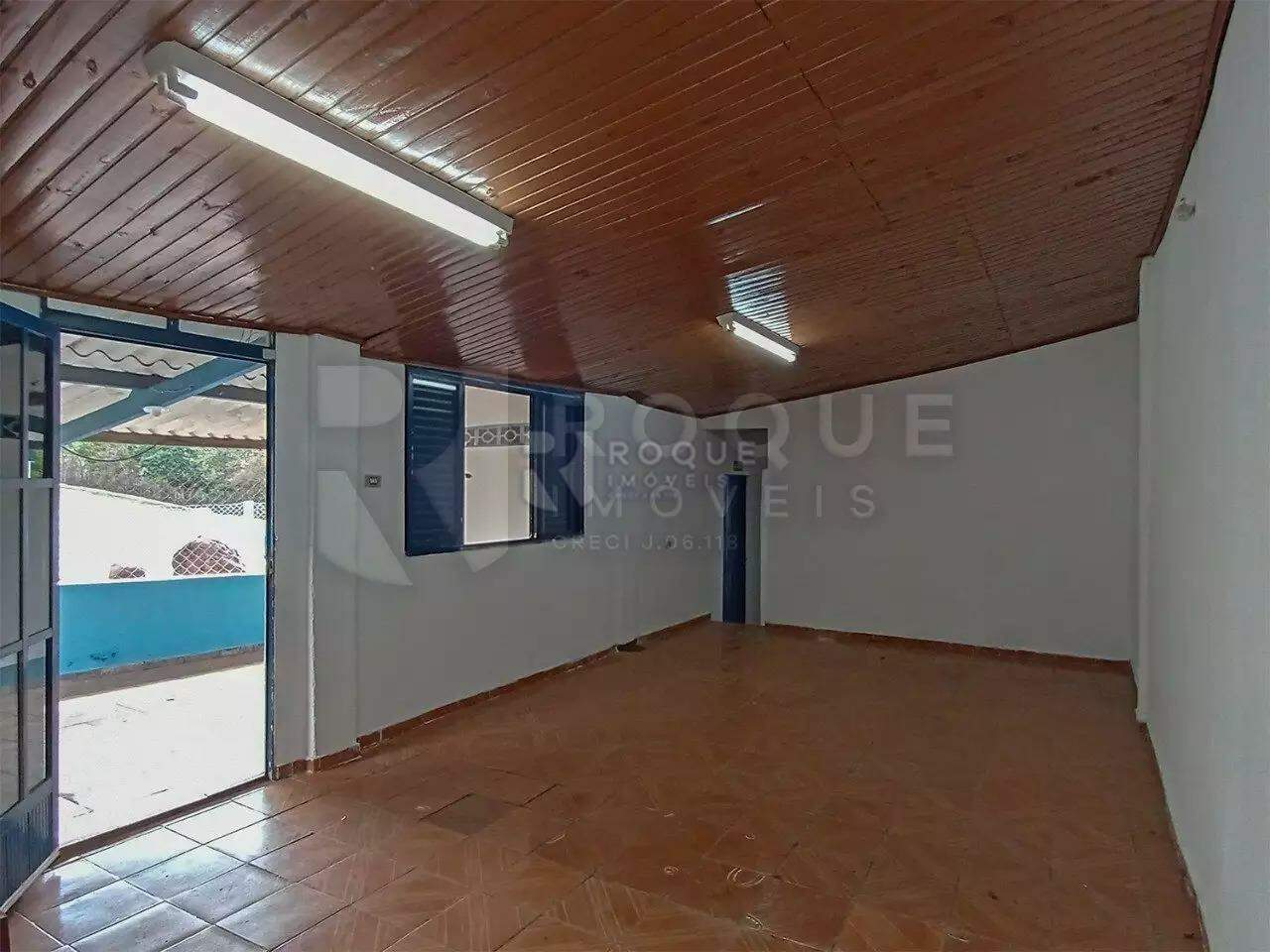 Chácara à venda no bairro Jardim Residencial Regina Bastelli: 