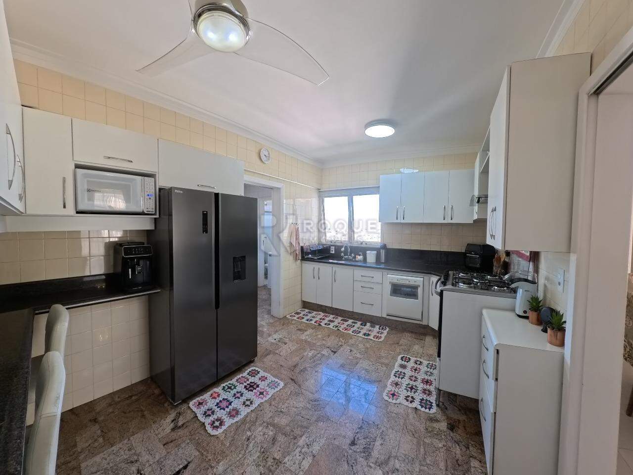 Apartamento à venda no bairro Centro: 