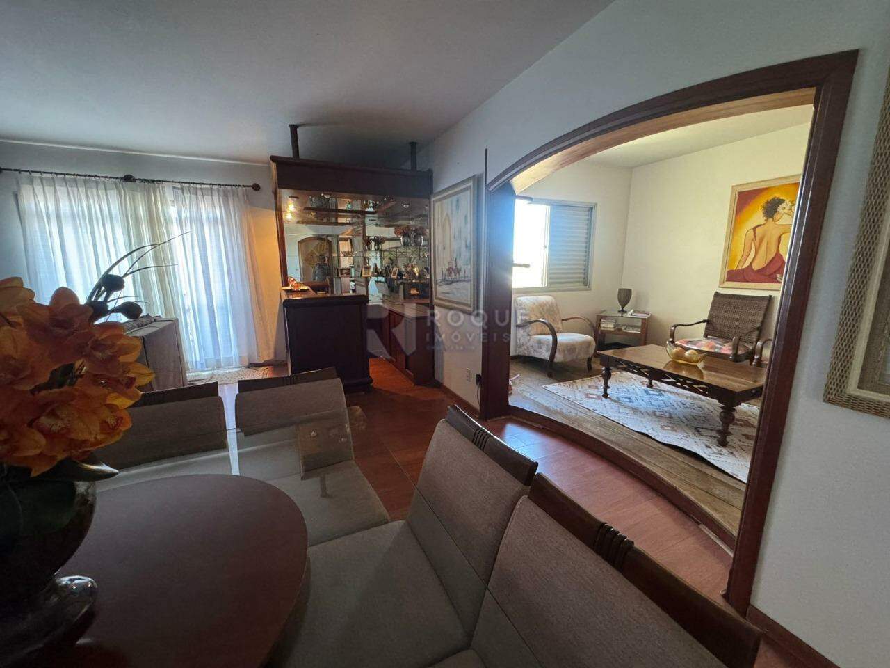 Apartamento à venda no bairro Vila Paraiso: 