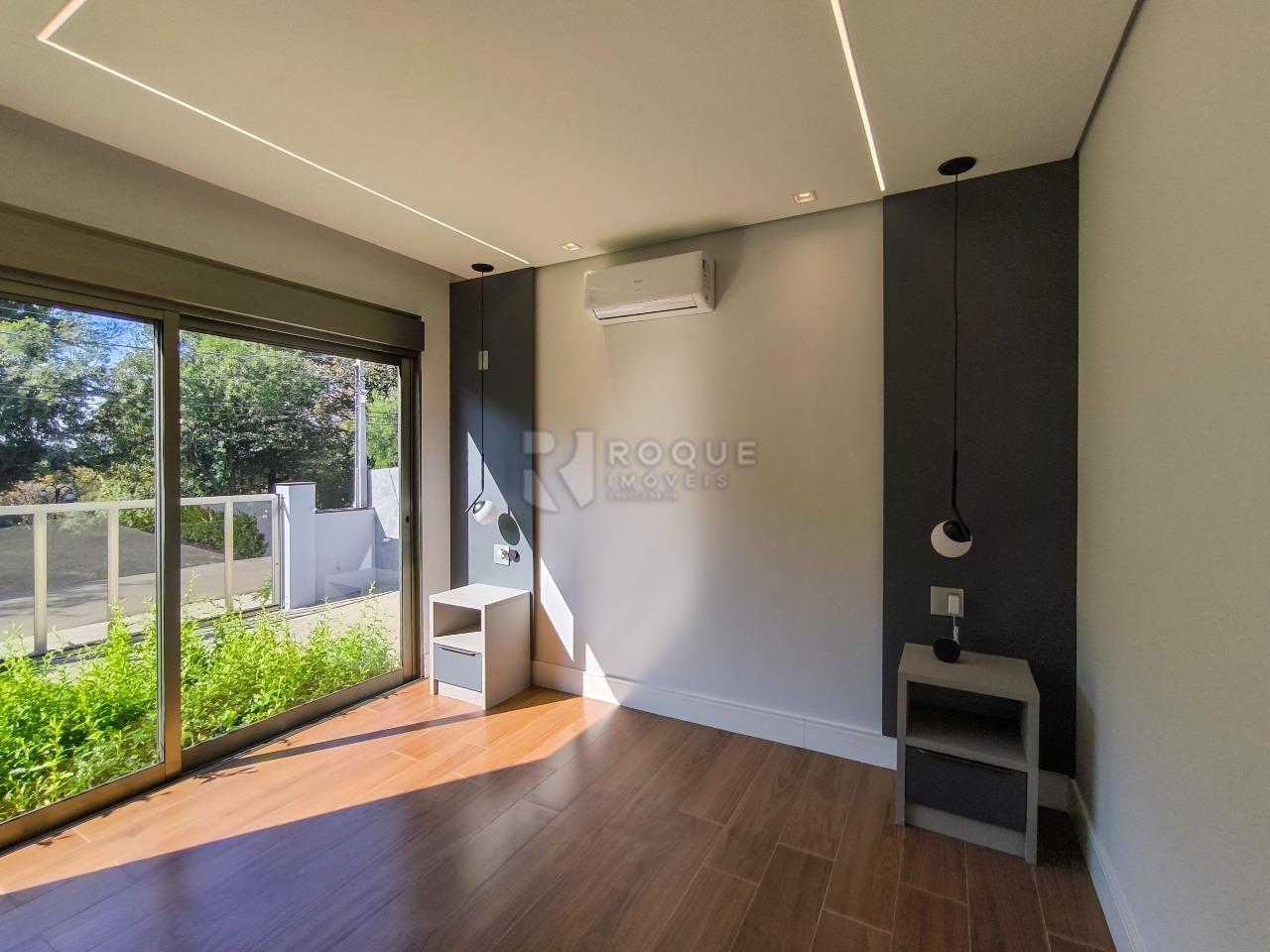 Casa em condomínio à venda no bairro Portal das Rosas: SUÍTE 1