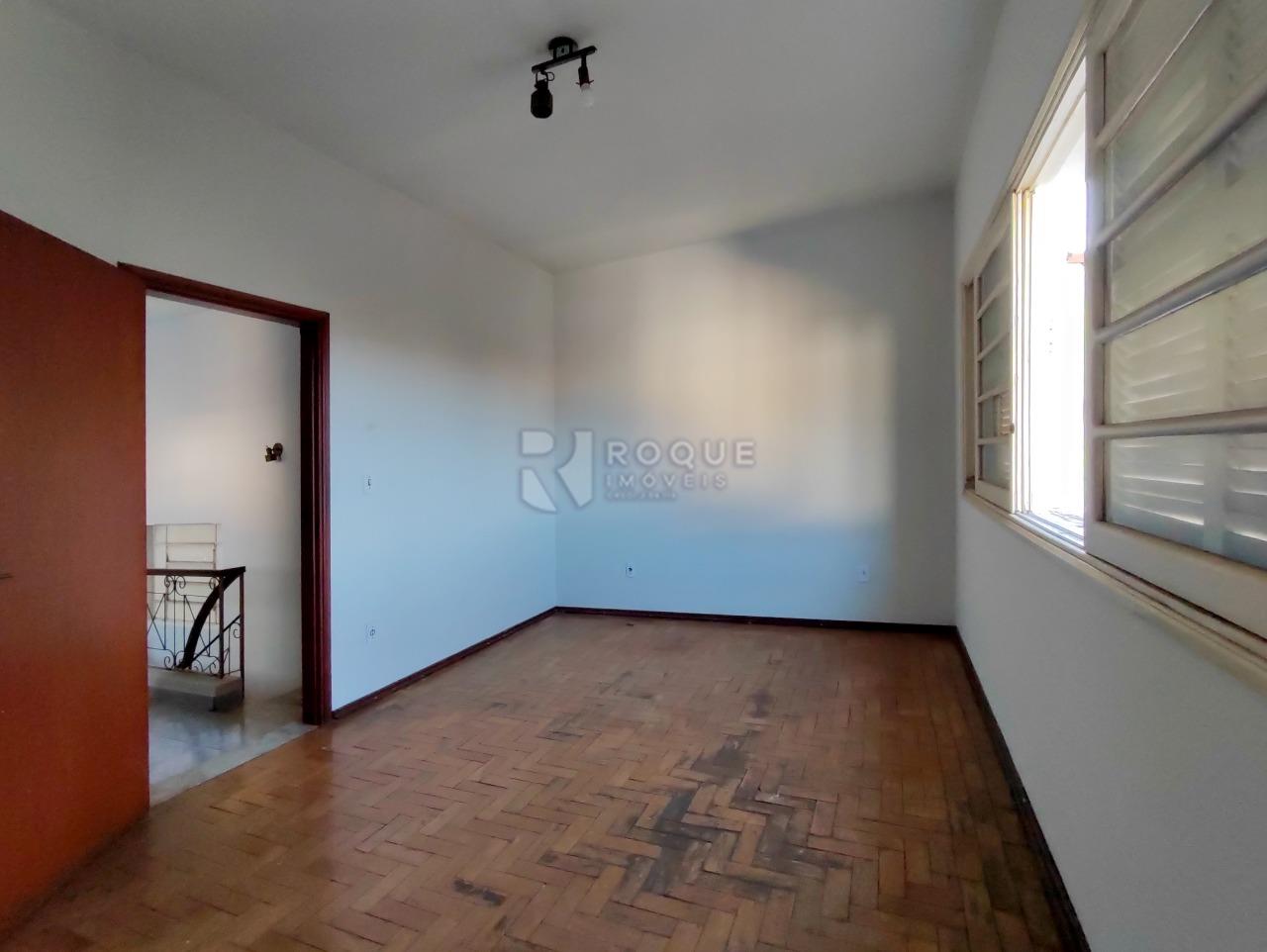 Casa Residencial à venda no bairro Centro: DORMITÓRIO 1