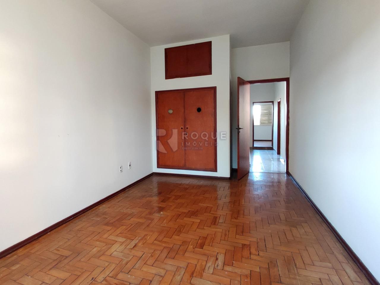 Casa Residencial à venda no bairro Centro: DORMITÓRIO 2