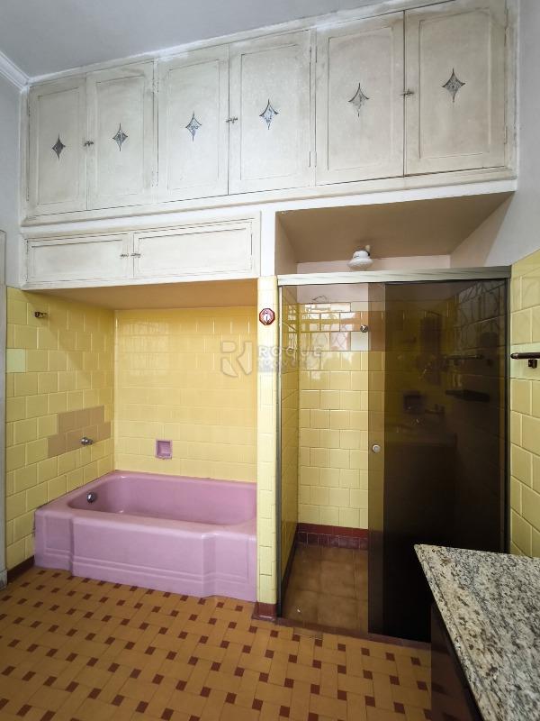 Casa Residencial à venda no bairro Centro: BANHEIRO SOCIAL