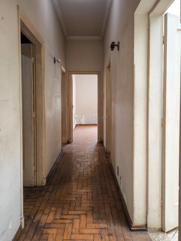 Casa Residencial à venda no bairro Centro: CORREDOR INTERNO