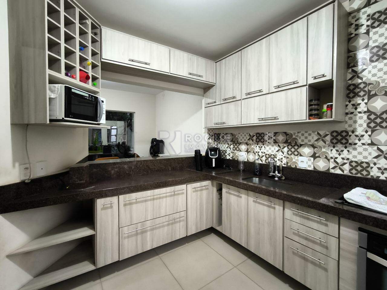 Casa Residencial à venda no bairro Jardim Ouro Verde: COZINHA