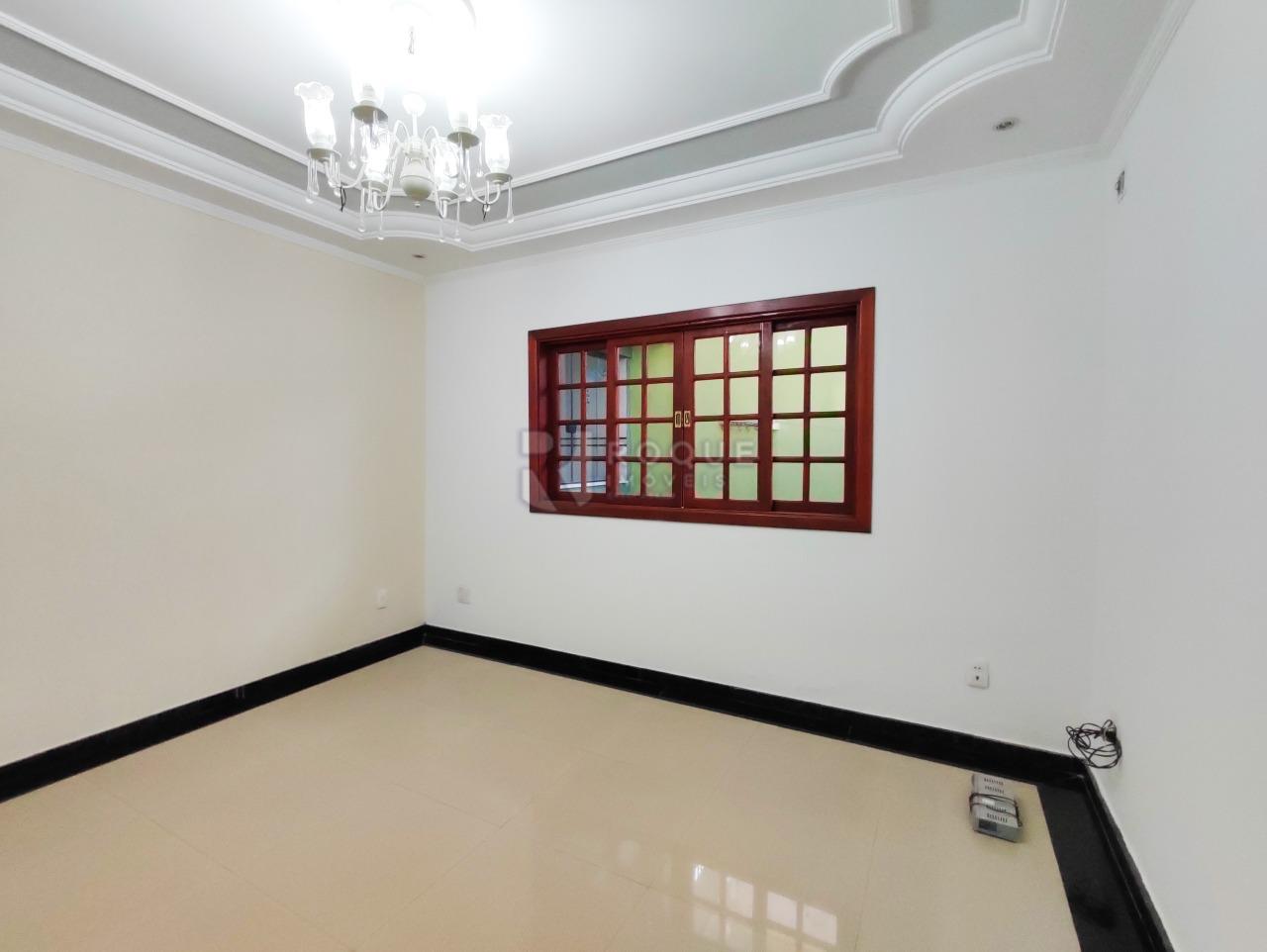 Casa Residencial à venda no bairro Jardim Residencial Santa Amália: SALA