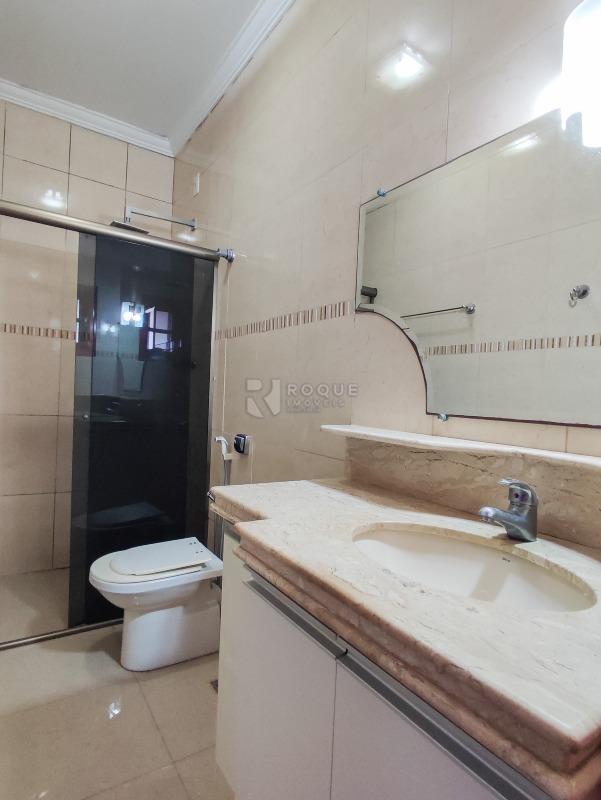 Casa Residencial à venda no bairro Jardim Residencial Santa Amália: WC SUÍTE 1