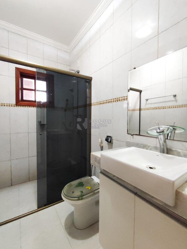 Casa Residencial à venda no bairro Jardim Residencial Santa Amália: BANHEIRO SOCIAL