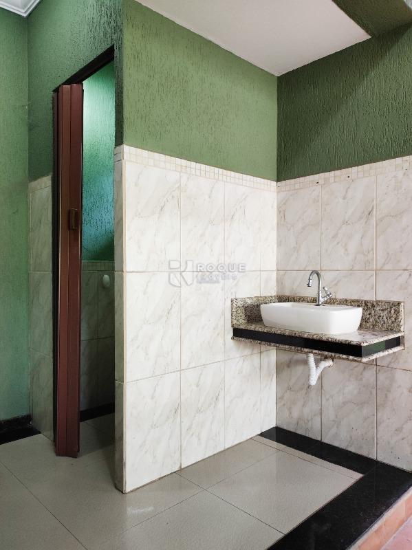 Casa Residencial à venda no bairro Jardim Residencial Santa Amália: LAVABO