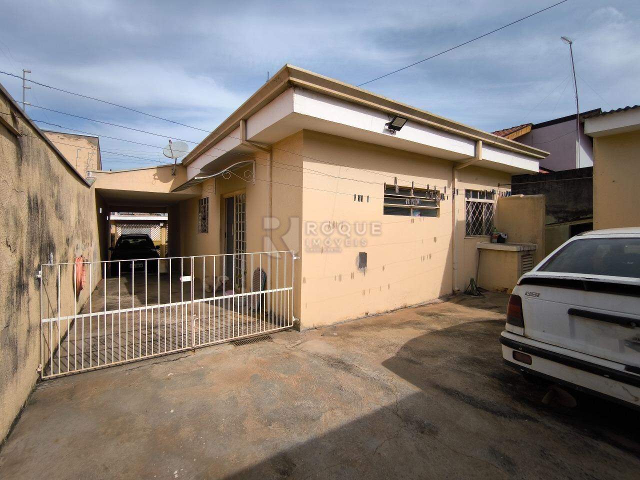 Casa Residencial à venda no bairro Jardim Esmeralda: FUNDOS