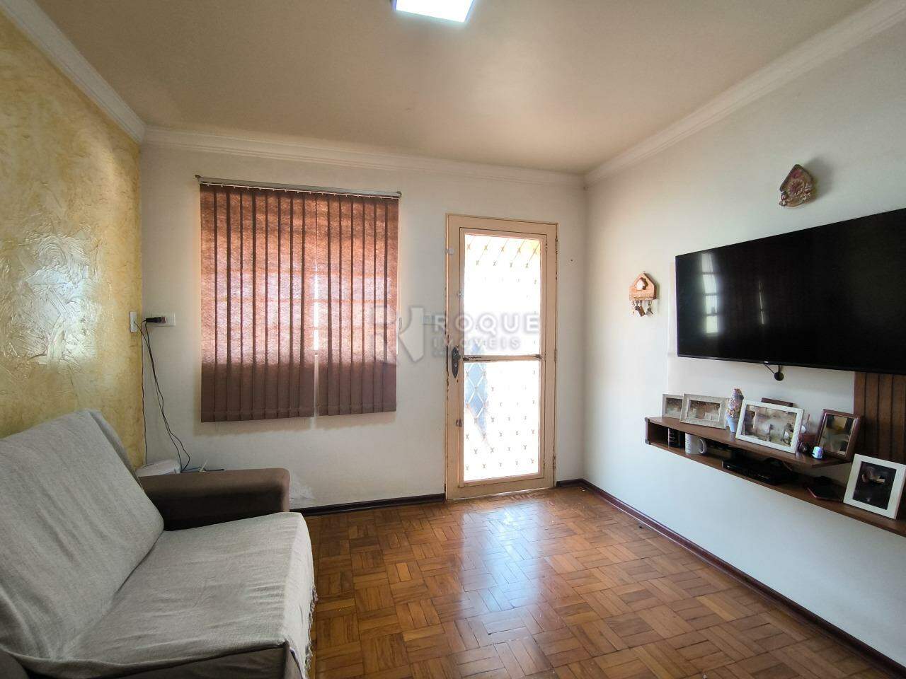 Casa Residencial à venda no bairro Jardim Esmeralda: SALA DE ESTAR
