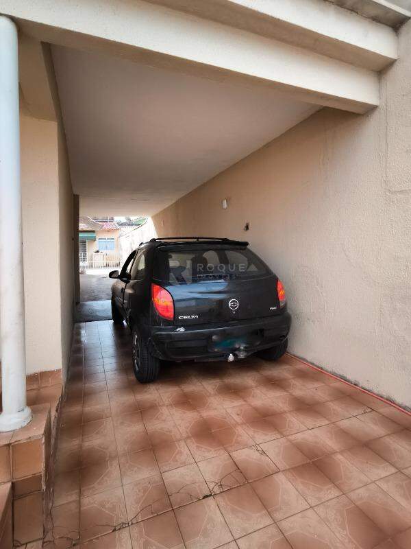 Casa Residencial à venda no bairro Jardim Esmeralda: GARAGEM