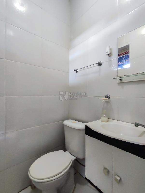 Casa Residencial à venda no bairro Vila Claudia: LAVABO